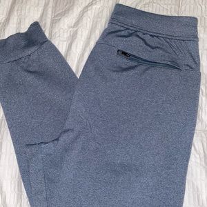Lululemon- men’s jogger pant - small